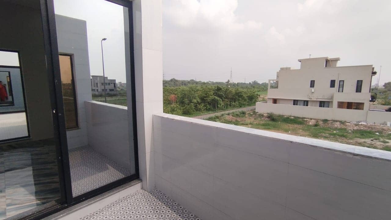 10 Marla Brand New House for Sale in DHA Phase 7 Lahore 28
