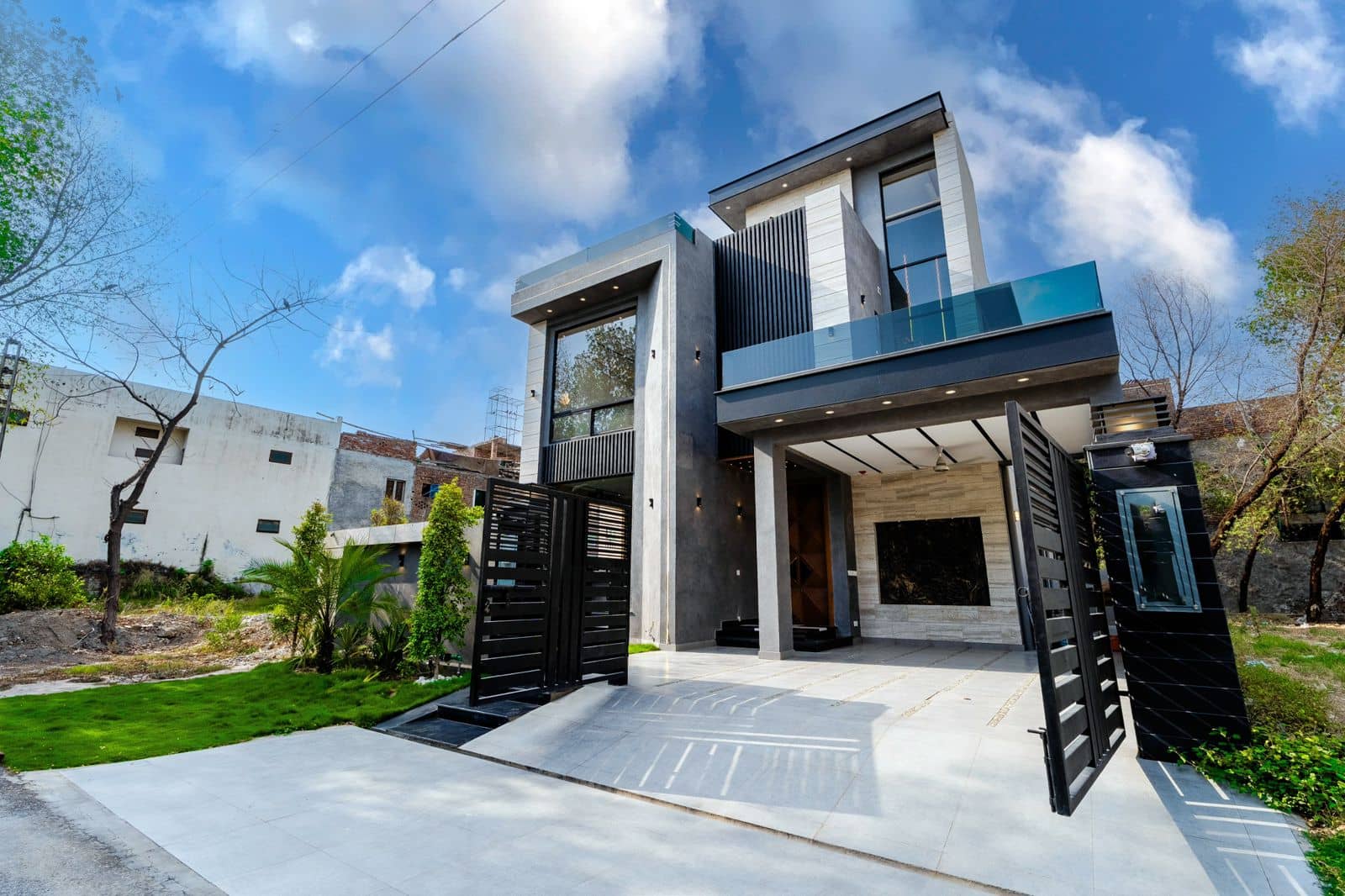 10 Marla Brand New House for Sale in DHA Phase 1 Lahore 1