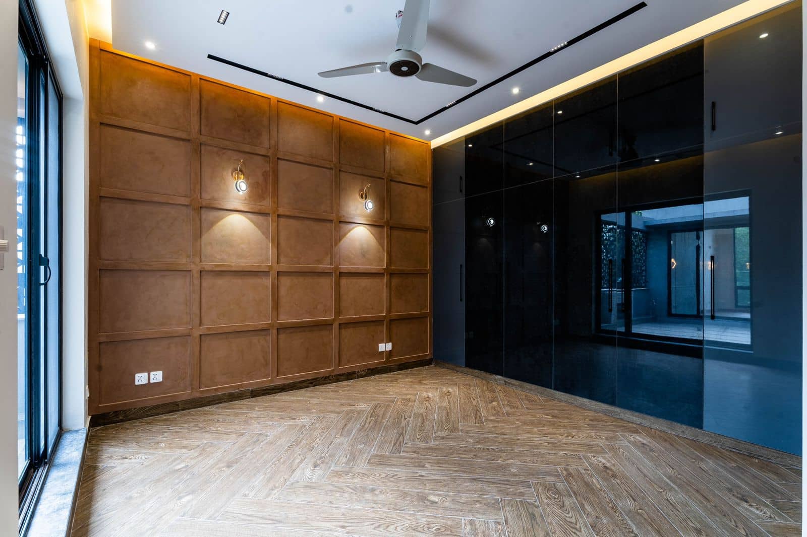 10 Marla Brand New House for Sale in DHA Phase 1 Lahore 14