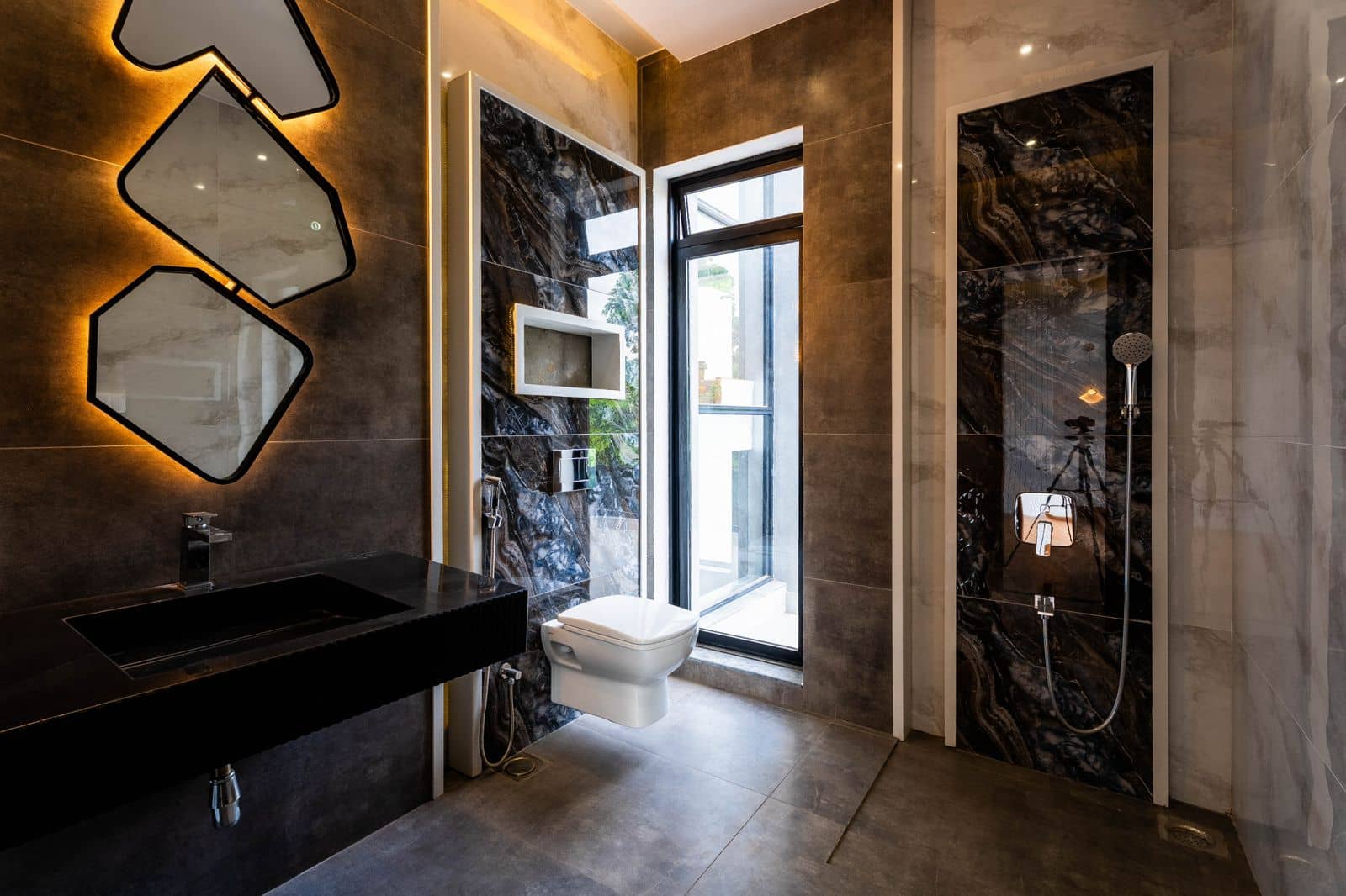 10 Marla Brand New House for Sale in DHA Phase 1 Lahore 21