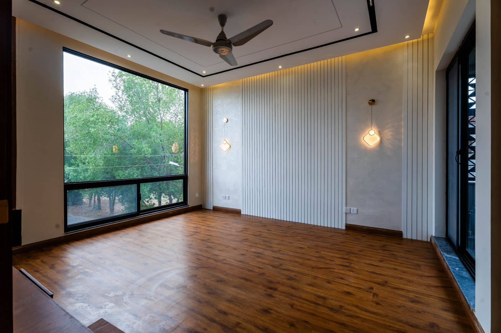 10 Marla Brand New House for Sale in DHA Phase 1 Lahore 23