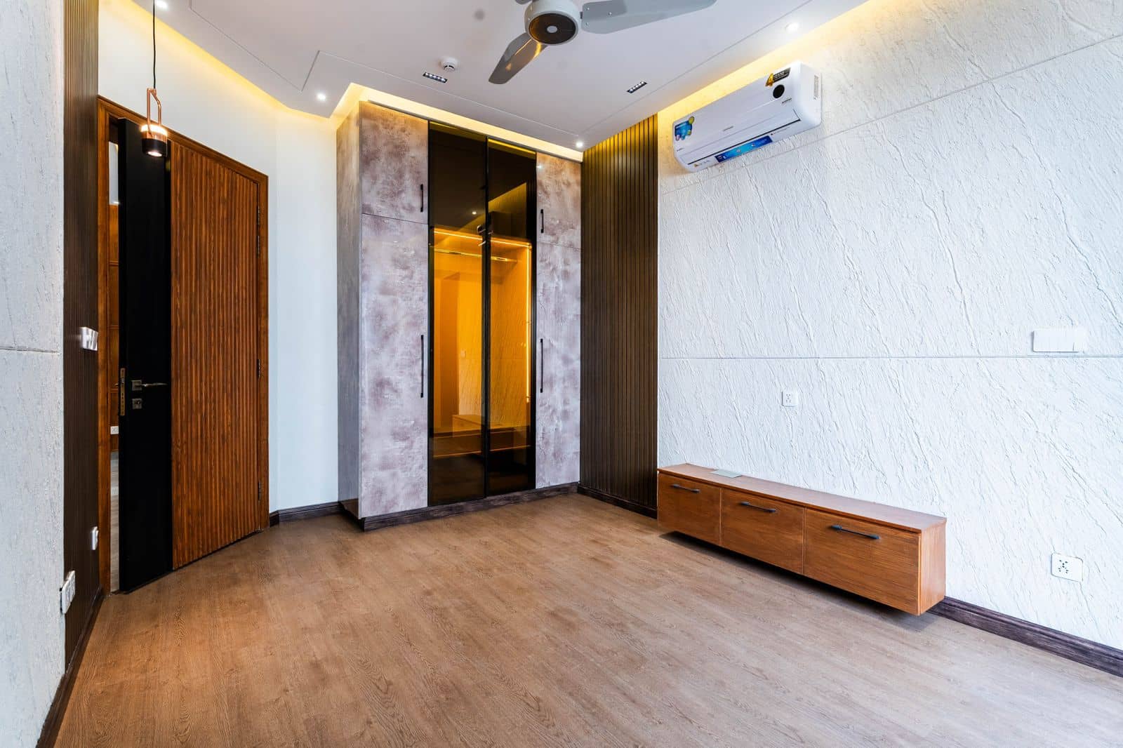 10 Marla Brand New House for Sale in DHA Phase 1 Lahore 36