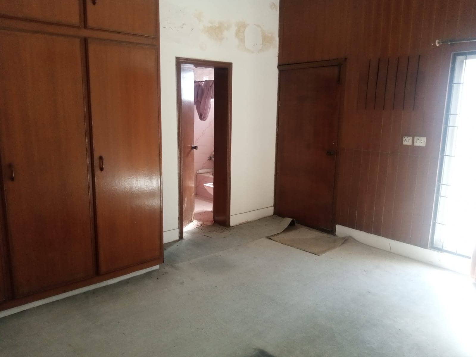 17 Marla Old House for Sale in DHA Phase 1 Lahore 5