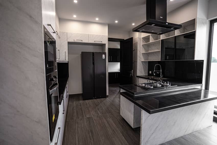 1 Kanal Semi-Furnished with Basement House For sale in DHA Lahore | OH-0018 11