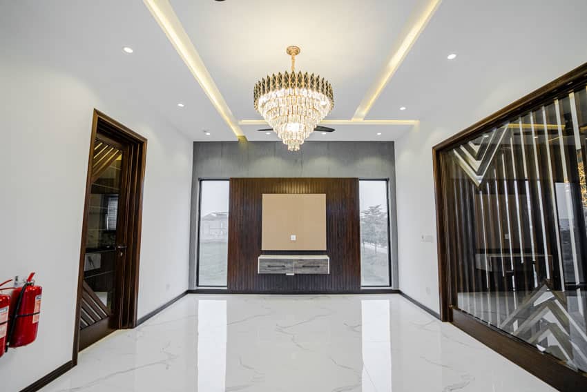 1 Kanal Semi-Furnished with Basement House For sale in DHA Lahore | OH-0018 35