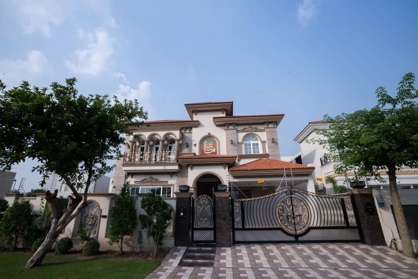 1 Kanal Semi-Furnished House For sale in DHA Lahore | OH-0019 2