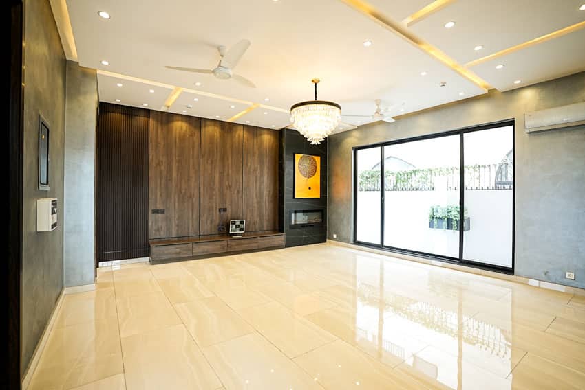 1 Kanal Semi-Furnished House For sale in DHA Lahore | OH-0029 11