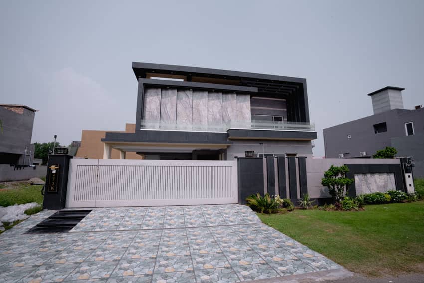 1 Kanal Un-Furnished House with Basement For sale in DHA Lahore | OH-0031 2