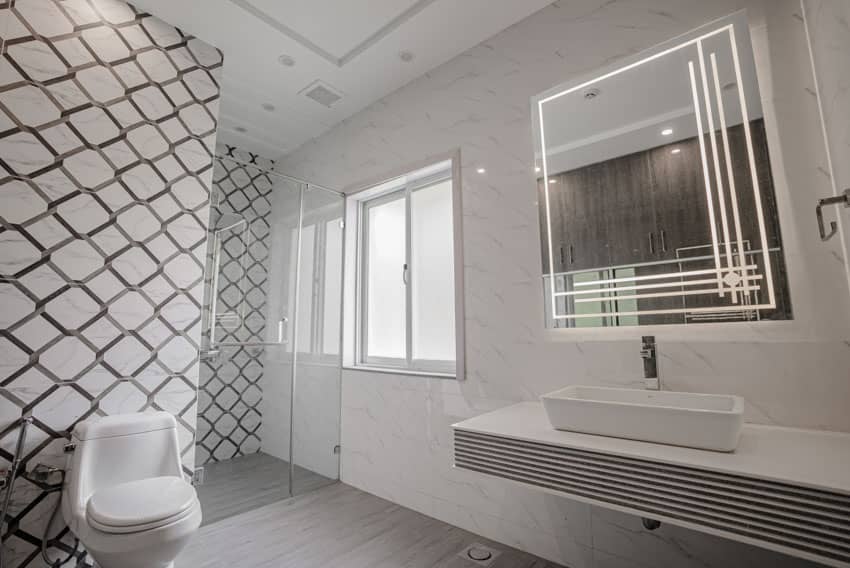 1 Kanal Un-Furnished House with Basement For sale in DHA Lahore | OH-0031 42