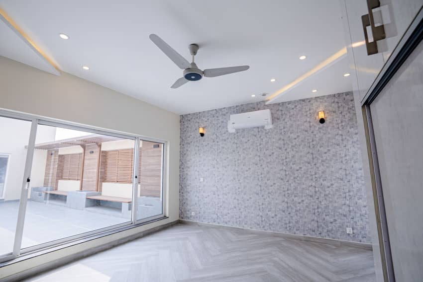 1 Kanal Un-Furnished House with Basement For sale in DHA Lahore | OH-0031 43