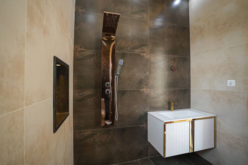 5 Marla Un-Furnished House For sale in DHA Lahore | OH-0032 20