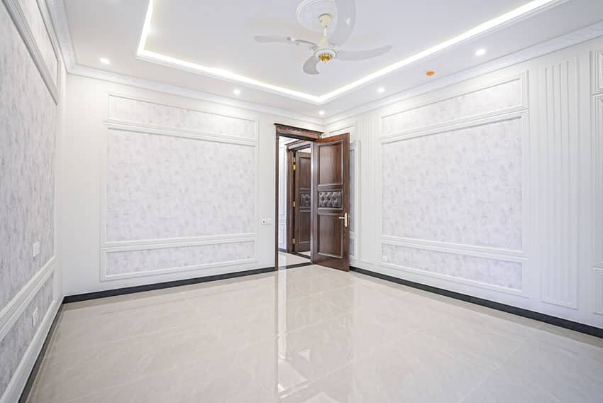 1 Kanal Un-Furnished House For sale in DHA Lahore | OH-0033 30