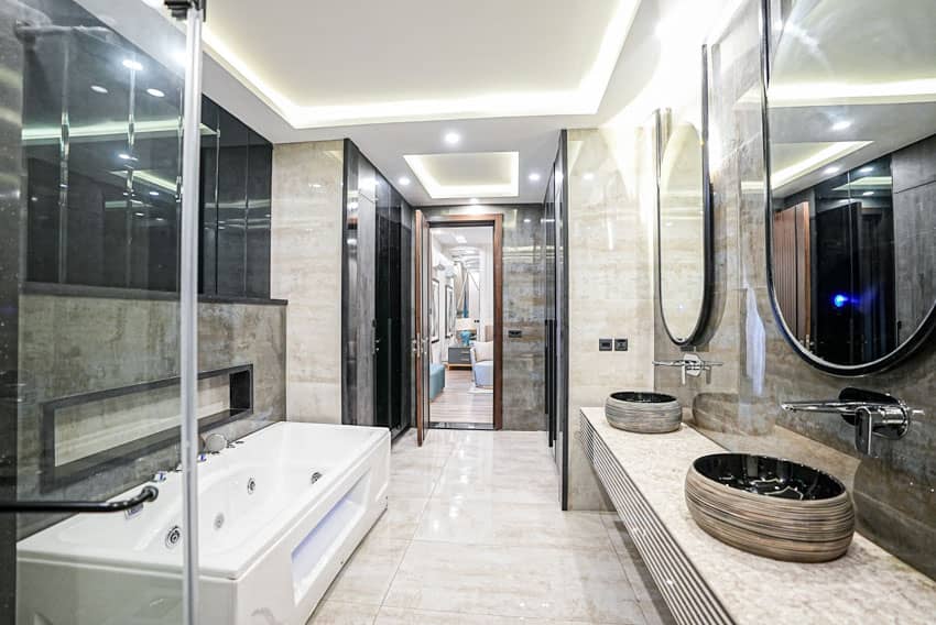 1 Kanal Furnished House For sale in DHA Lahore | OH-0034 18