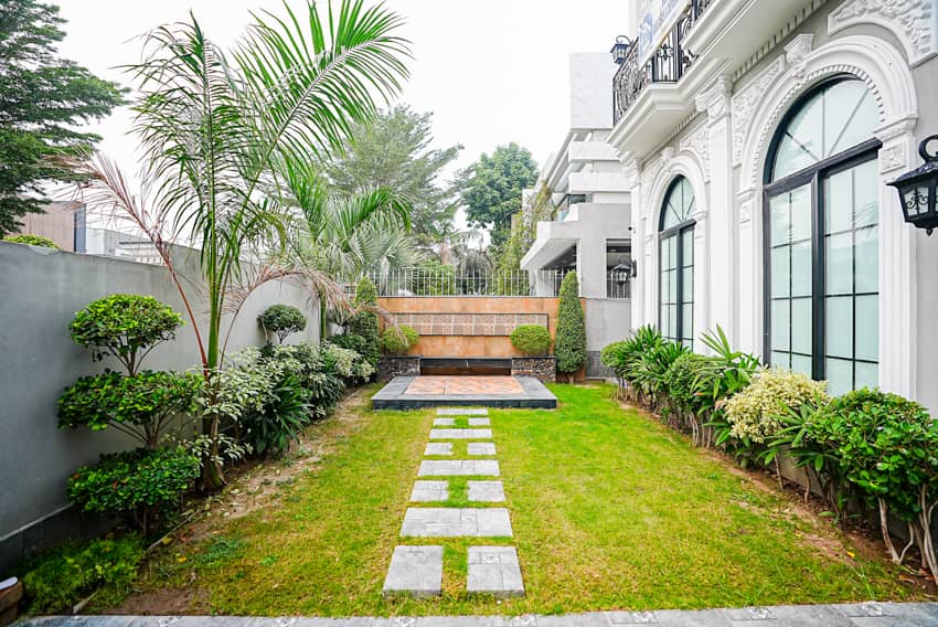 1 Kanal Furnished House with Basement & Home Cinema For sale in DHA Lahore | OH-0035 3