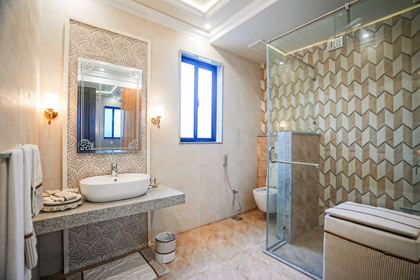 1 Kanal Furnished House with Basement & Home Cinema For sale in DHA Lahore | OH-0035 21