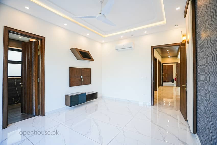 1 Kanal Semi-Furnished House For sale in DHA Lahore | OH-0036 23