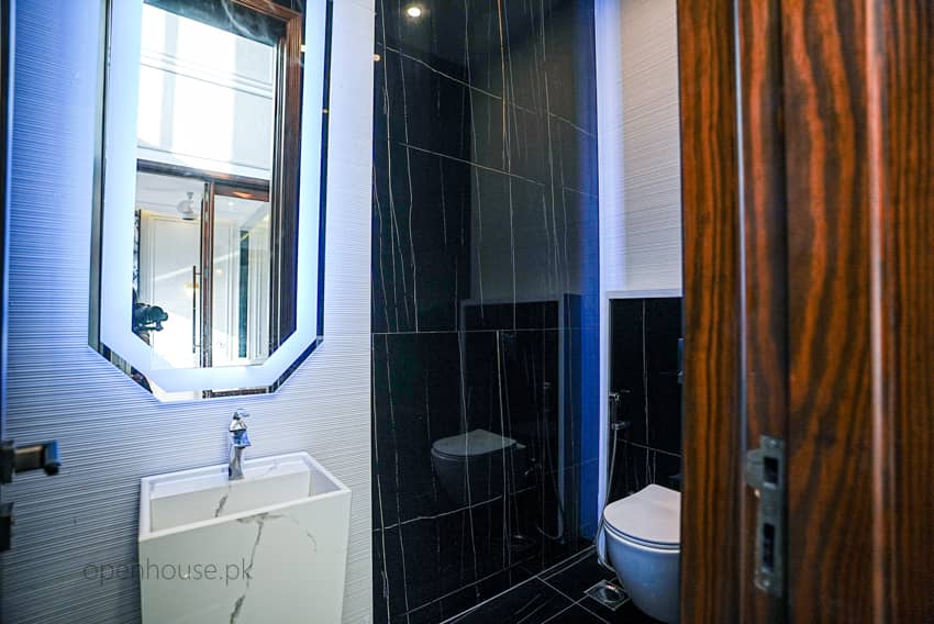 1 Kanal Semi-Furnished House For sale in DHA Lahore | OH-0037 6