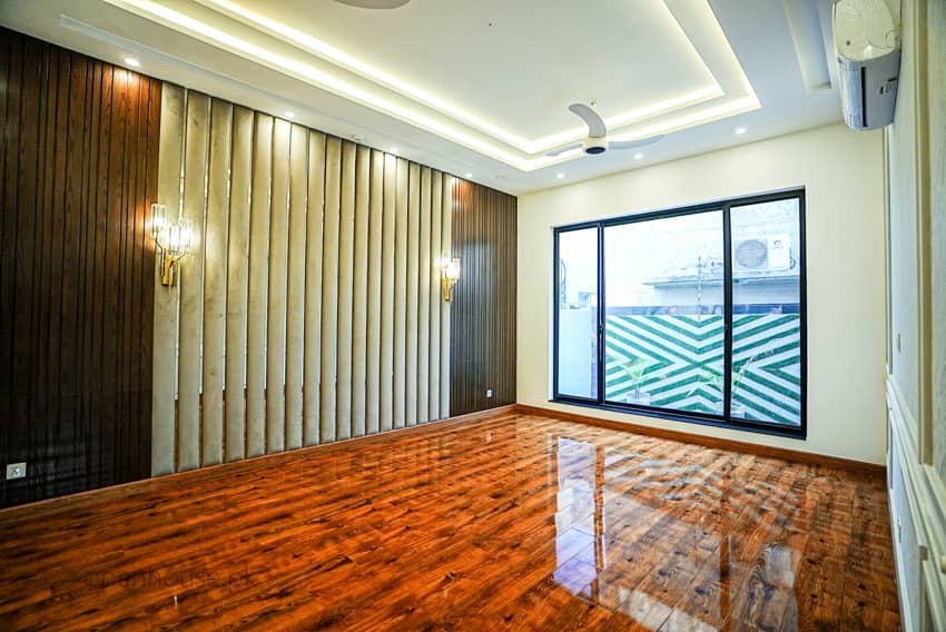 1 Kanal Semi-Furnished House For sale in DHA Lahore | OH-0037 20