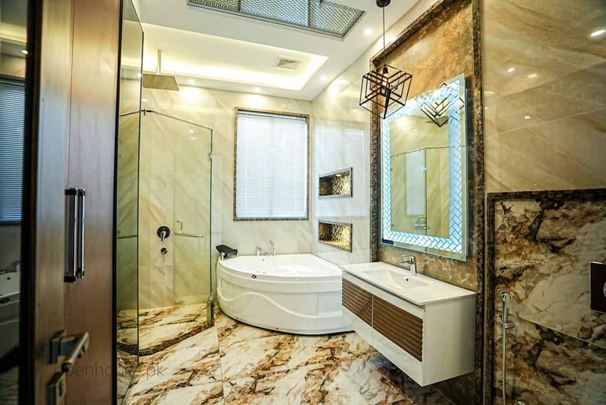 1 Kanal Semi-Furnished House For sale in DHA Lahore | OH-0037 31