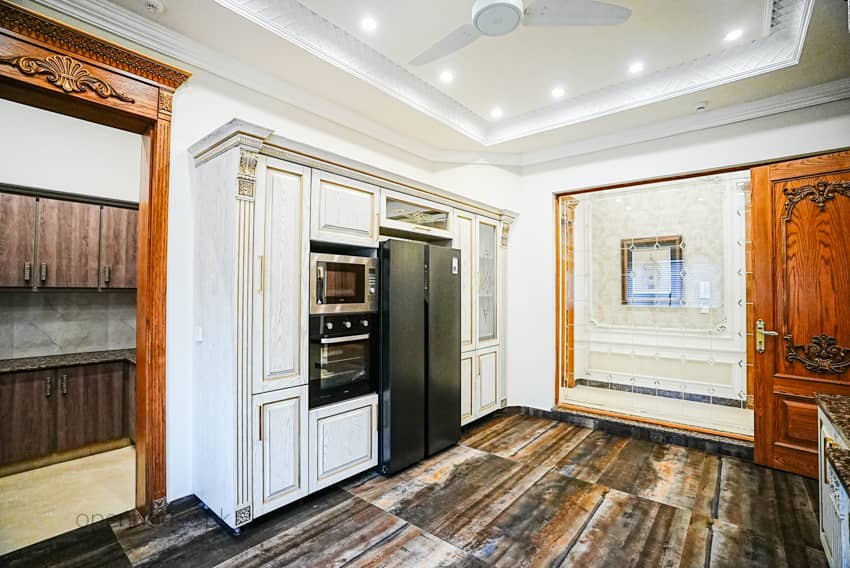 1 Kanal Furnished Corner House For sale in DHA Lahore | OH-0038 10