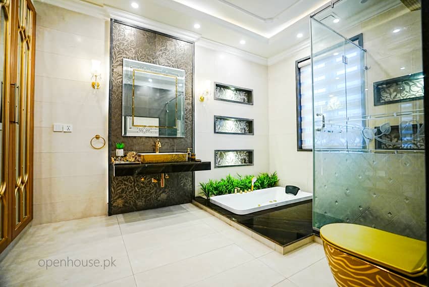 1 Kanal Furnished Corner House For sale in DHA Lahore | OH-0038 16