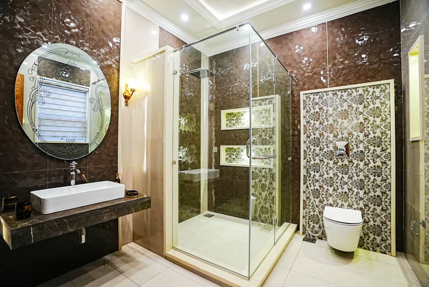 1 Kanal Furnished Corner House For sale in DHA Lahore | OH-0038 18