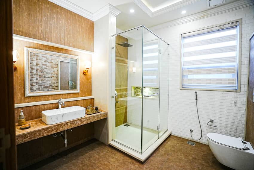 1 Kanal Furnished Corner House For sale in DHA Lahore | OH-0038 28