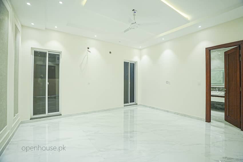 1 Kanal Semi-Furnished House with Basement & Home Cinema For sale in DHA Lahore | OH-0039 16