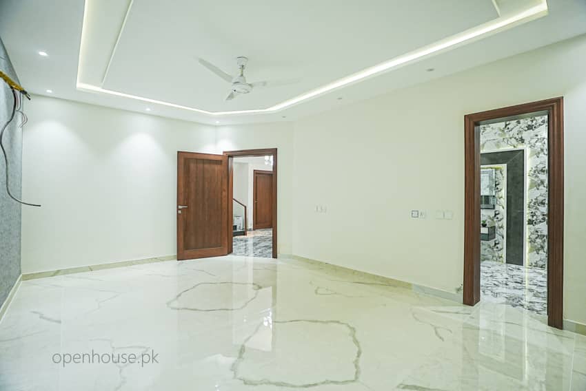 1 Kanal Semi-Furnished House with Basement & Home Cinema For sale in DHA Lahore | OH-0039 21