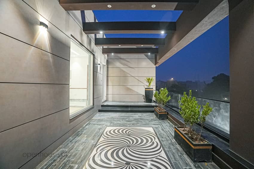 1 Kanal Semi-Furnished House with Basement & Home Cinema For sale in DHA Lahore | OH-0039 27