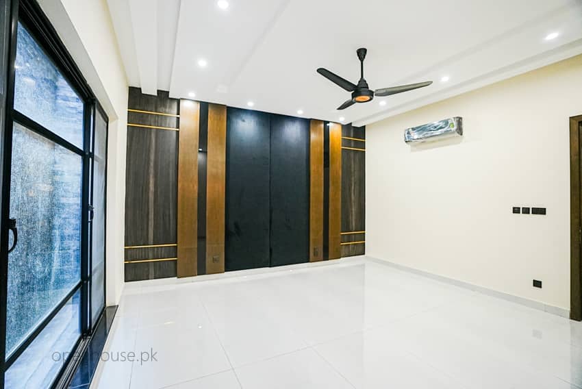 1 Kanal Semi-Furnished House For sale in DHA Lahore | OH-0040 23