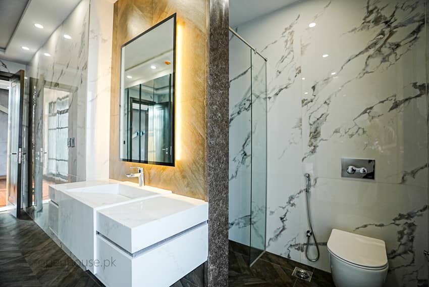 1 Kanal Semi-Furnished House For sale in DHA Lahore | OH-0040 32