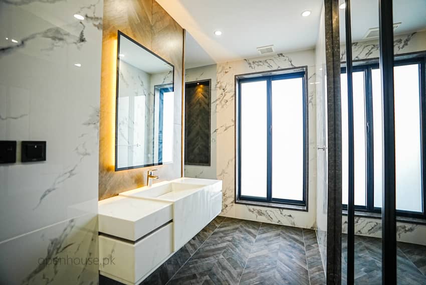 1 Kanal Semi-Furnished House For sale in DHA Lahore | OH-0040 33