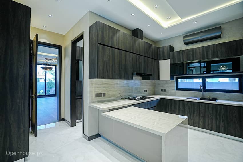 1 Kanal Semi-Furnished House with Basement & Cinema For sale in DHA Lahore | OH-0045 11