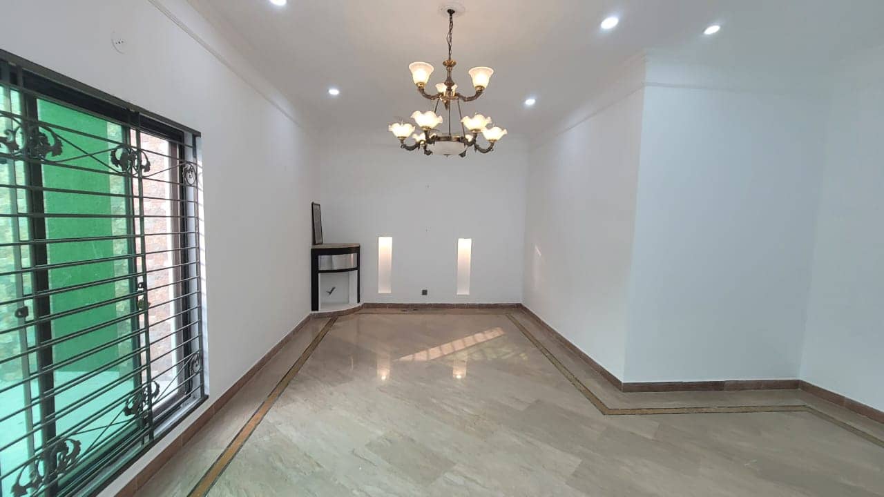 1 Kanal Used House For sale in DHA Lahore | OH-0048 18