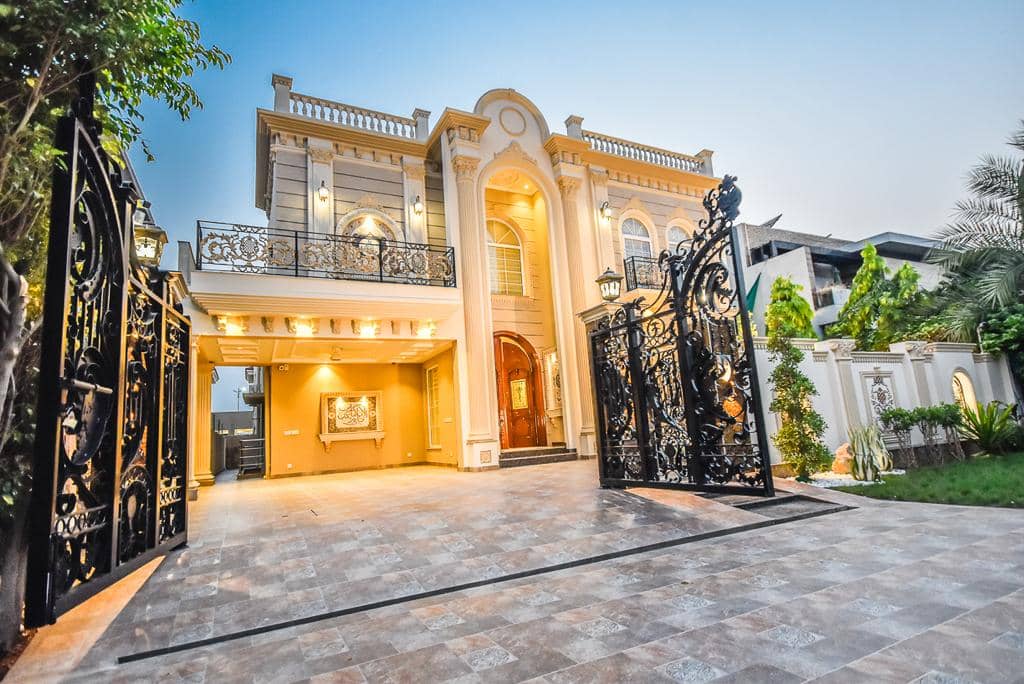 Luxury 1 Kanal (20 Marla) Fully Furnished House for Sale in DHA Phase 6 2