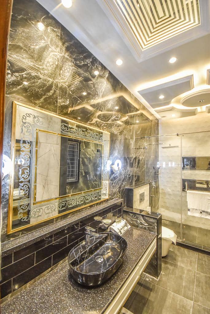 Luxury 1 Kanal (20 Marla) Fully Furnished House for Sale in DHA Phase 6 5