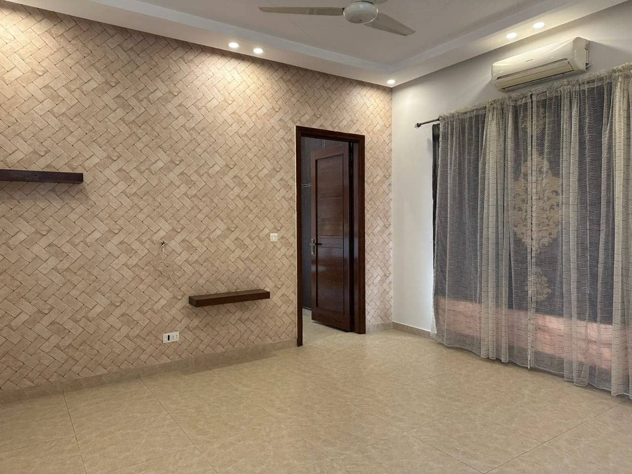 Brand New 1 Kanal (20 Marla) House for Sale in DHA Phase 7 – Straight-Line Design 5