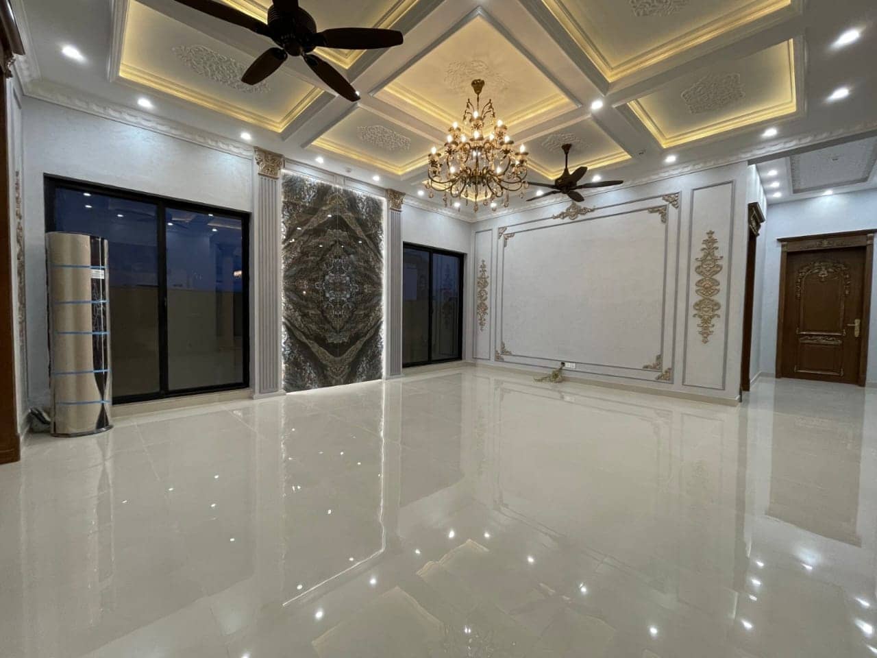 Brand New 1 Kanal (20 Marla) Spanish-Style House for Sale in DHA Phase 7 30