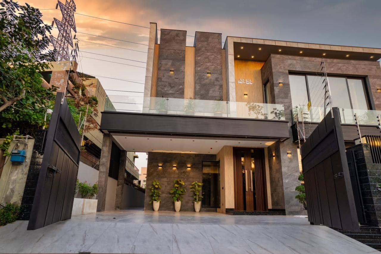 Brand New 1 Kanal (20 Marla) House for Sale in DHA Phase 3 2