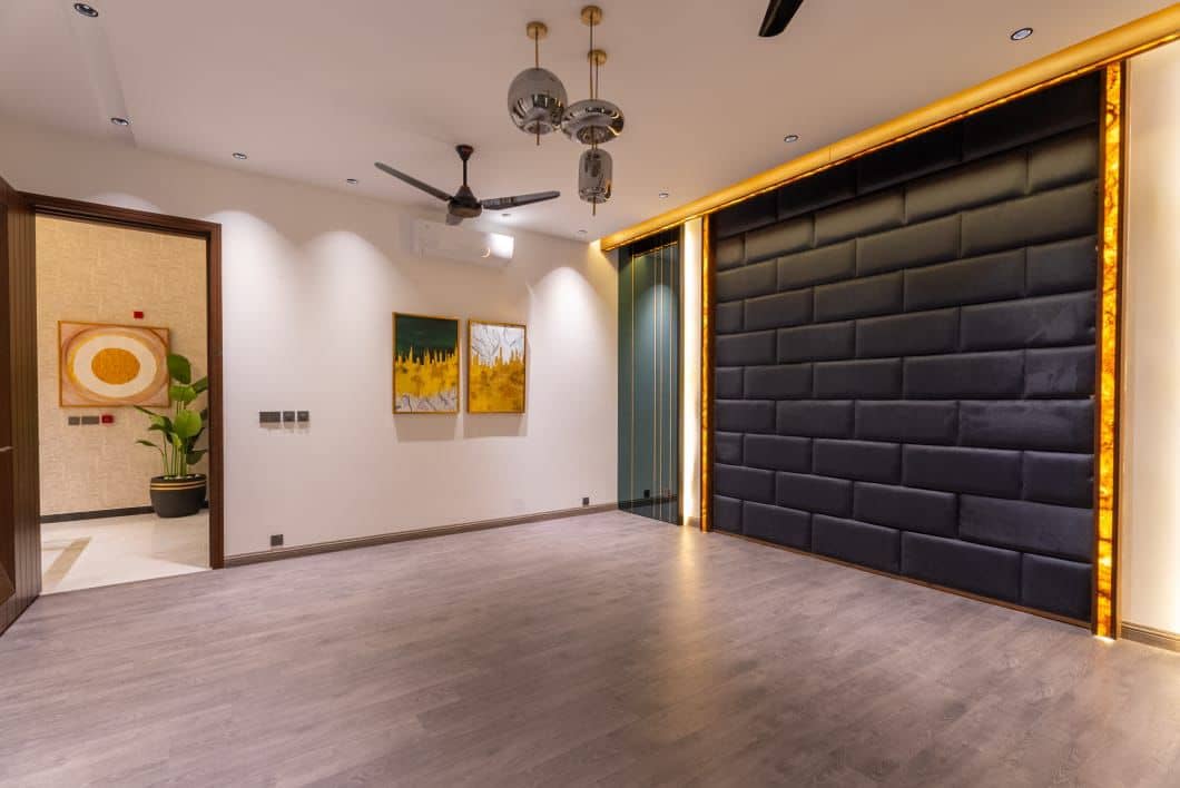 Brand New 1 Kanal (20 Marla) House for Sale in DHA Phase 3 49