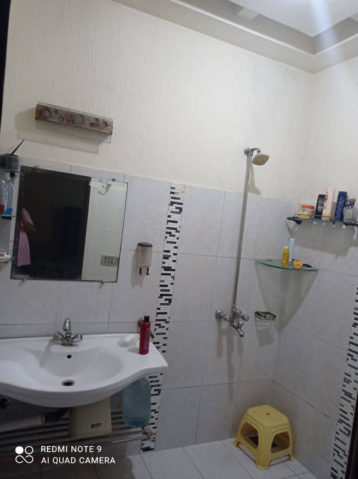 7 Marla Used House for Sale in DHA Phase 4 Lahore 6