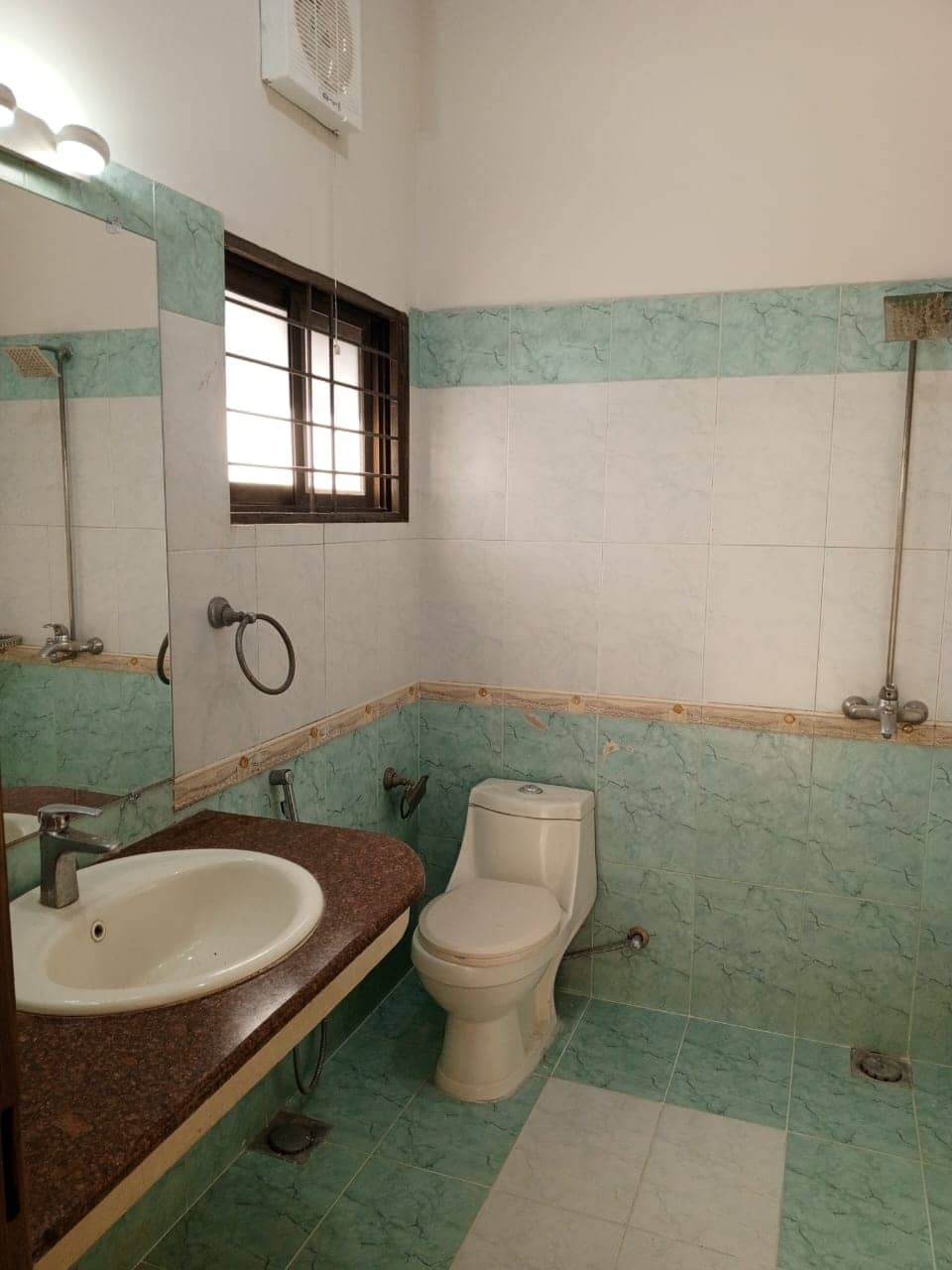 10 Marla Old House for Sale in DHA Phase 6 Lahore 5