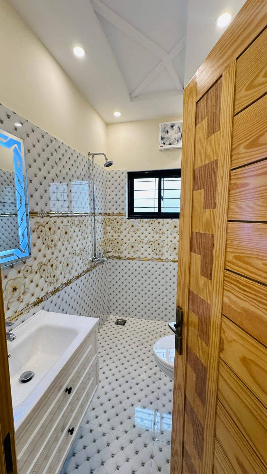 5 Marla Brand New House for Sale in DHA Phase 9 Lahore 8