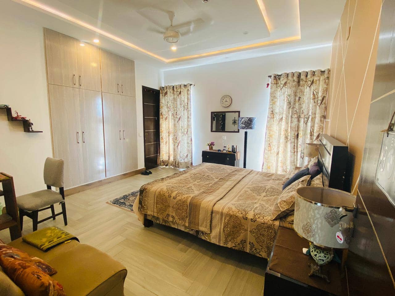 20 Marla Used House for Sale in DHA Phase 8 Lahore – 2 Side Open with Basement 22
