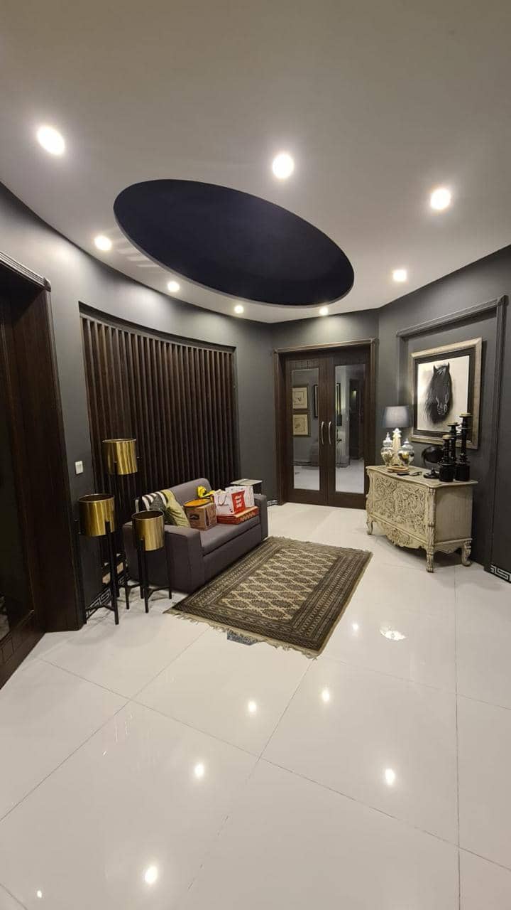 20 Marla Used House for Sale in DHA Phase 5 Lahore 11