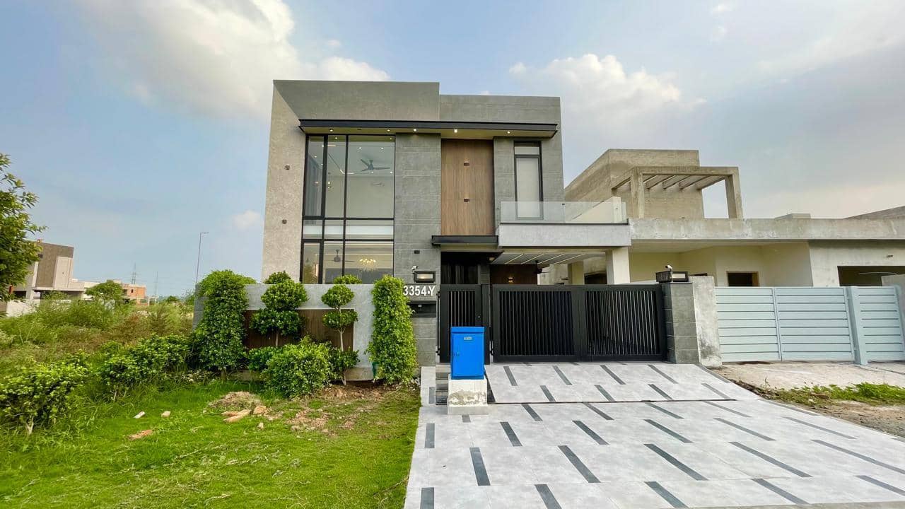 10 Marla Brand New Luxury House for Sale in DHA Phase 7 Lahore 2