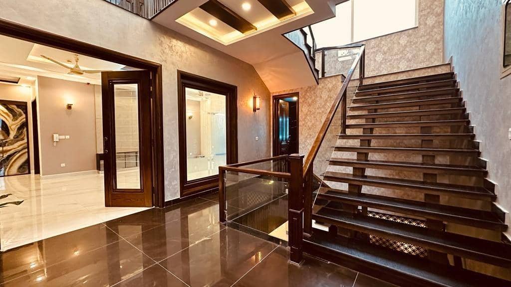 1 Kanal Semi-Furnished 6-Bed Luxury Home – DHA Phase 6, Lahore 6
