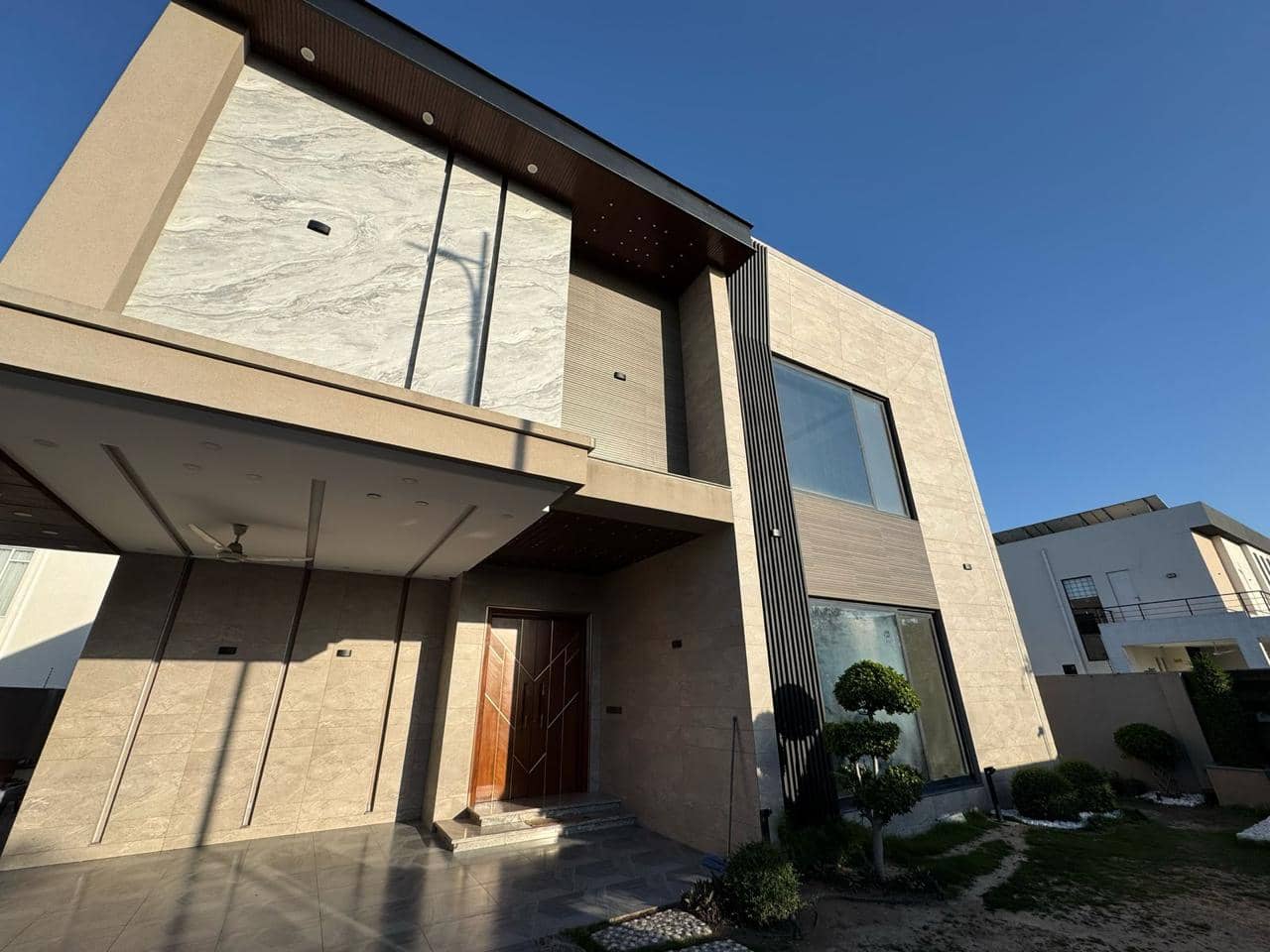 1 Kanal Brand New Unfurnished Home – DHA Phase 7, Lahore 1