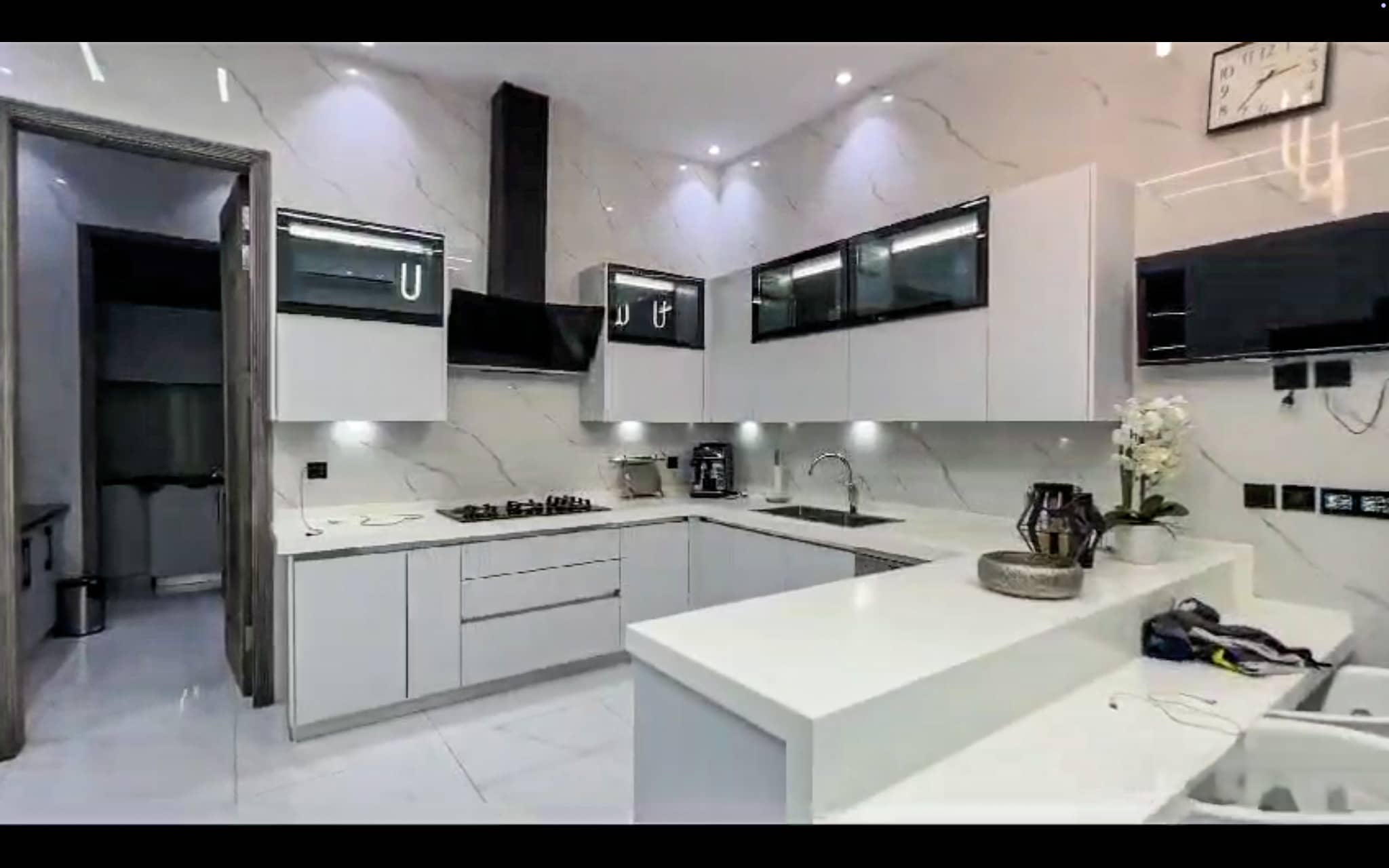 2 Kanal Fully Furnished Luxury House with Pool, Basement & Home Theatre - DHA Phase 6 21